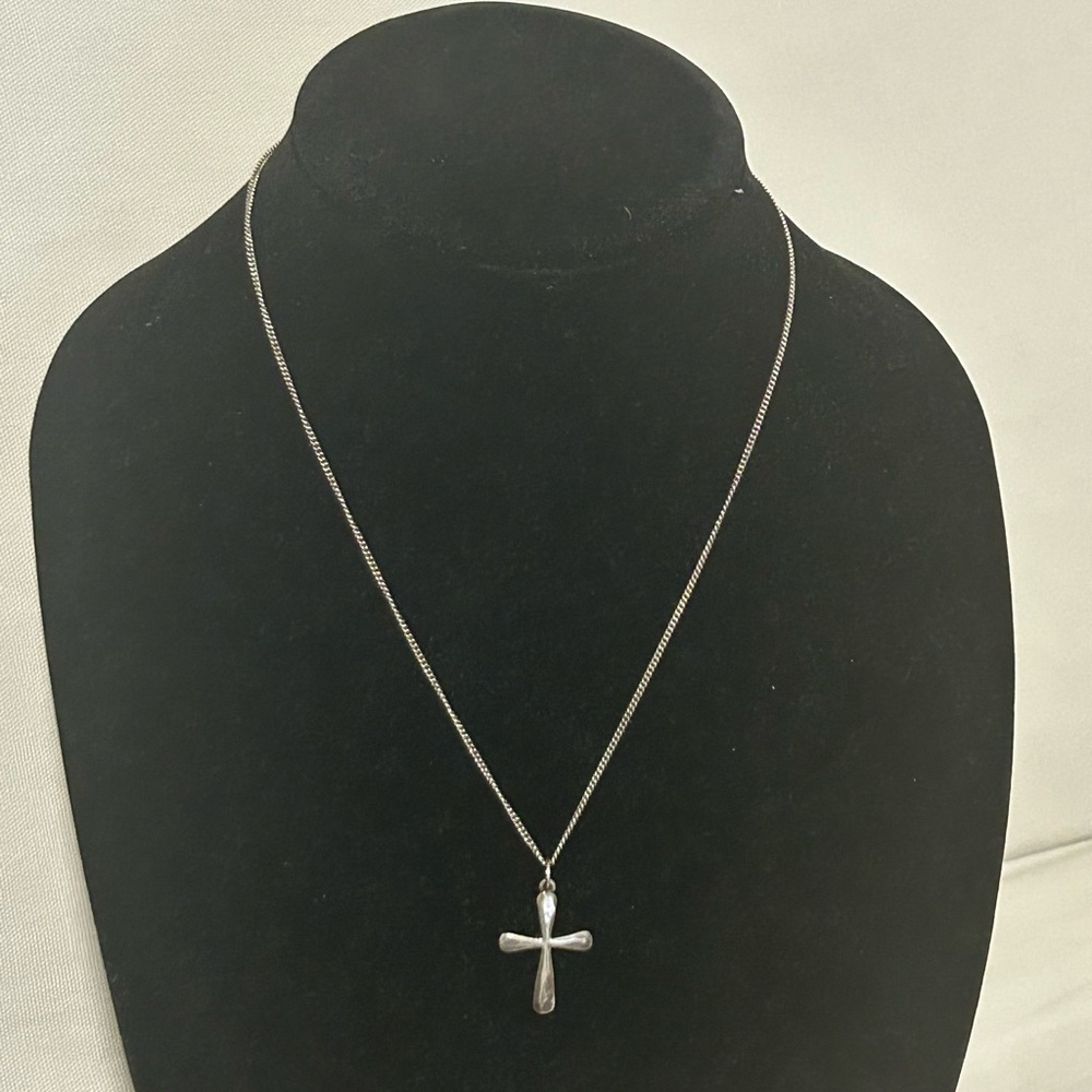 Retired James Avery Vintage Lightly Hammered Cross Pendant Reversible w/ Chain